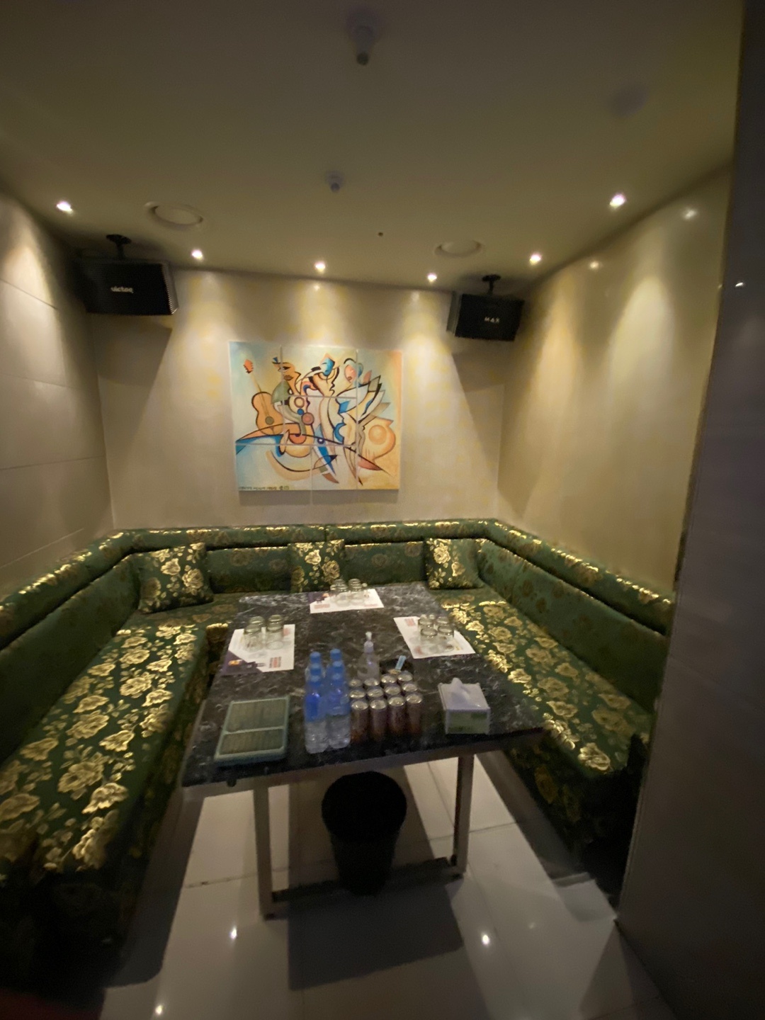 강남 플레이 셔츠룸 이미지