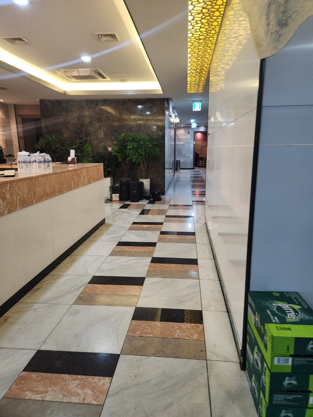 강남 인트로 쩜오 이미지